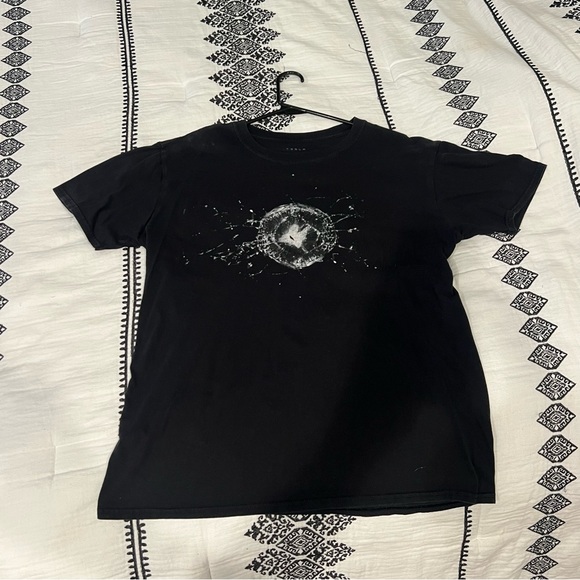 Tesla - Cybertruck Shattered Glass Mens Short Sleeve T - Size Large - Picture 1 of 3